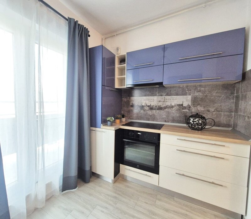 Doua camere, ap. superb mobilat, parcare, 8 minute metrou Nicolae Teclu, comision 0%,