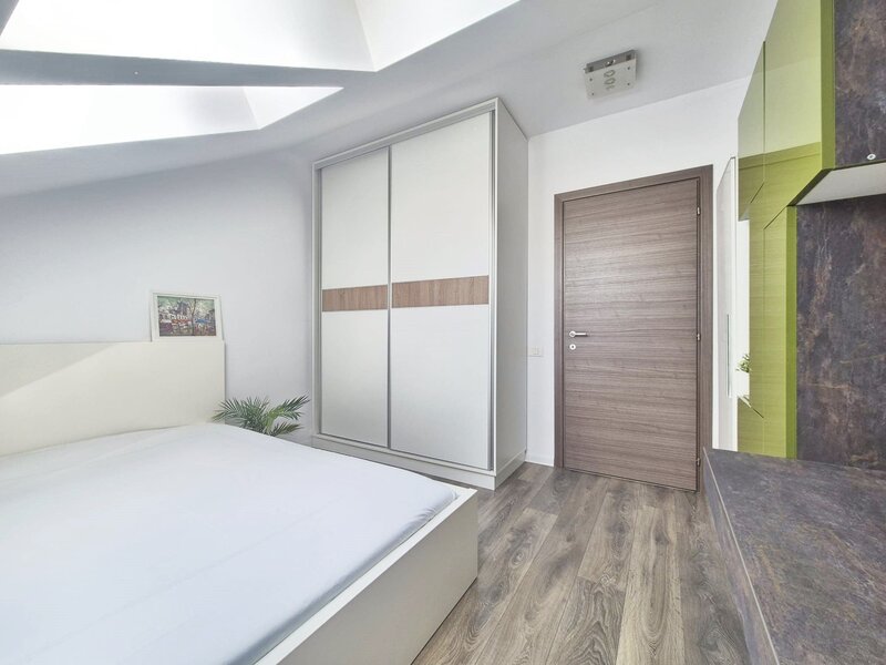 Doua camere, ap. superb mobilat, parcare, 8 minute metrou Nicolae Teclu, comision 0%,